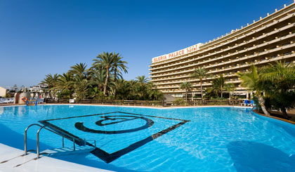 Gloria Palace pool